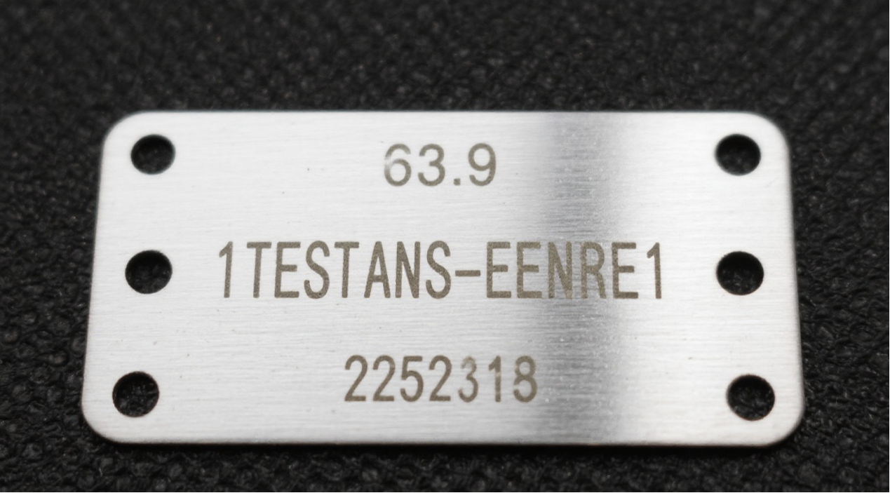 Cén fáth go bhfuil gá le córas rialaithe léasair maith a roghnú le haghaidh marcáil léasair?